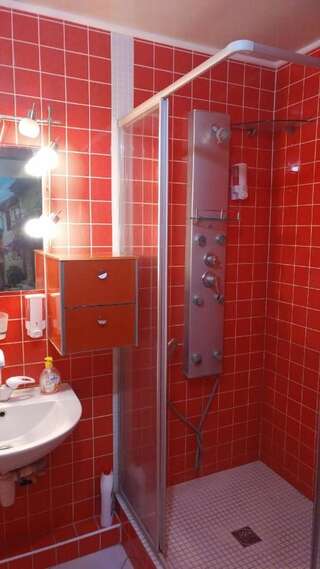 Апартаменты Apartment on Soborna street Хмельницкий Апартаменты-9